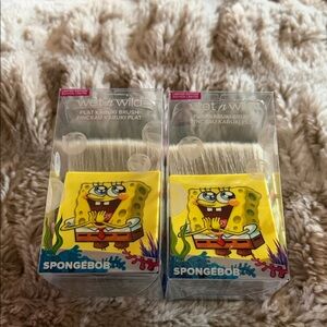 wet n wild SpongeBob Yellow Flat Kabuki Brush - Pair